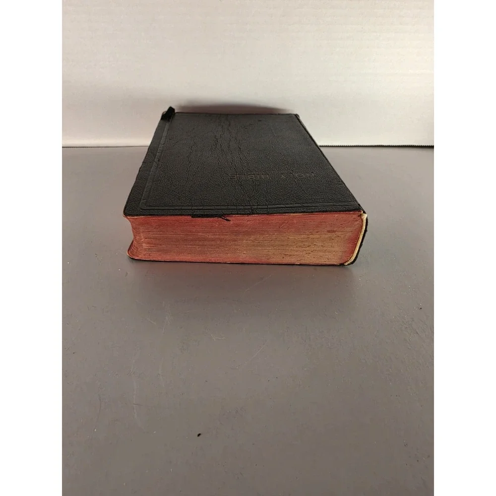 Vintage 1940s Holy Bible KJV Red Letter Concordance World Publishing Red Edge